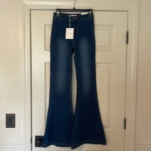NWT Kancan Candice Flare Jeans Size 3/25